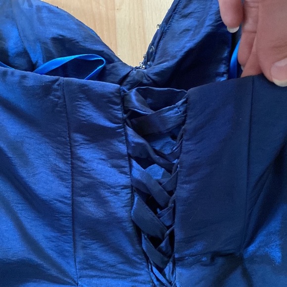 PROM DRESS MIDNIGHT BLUE WITH GEMS OVER DRESS CORSET BACK. - Picture 7 of 14